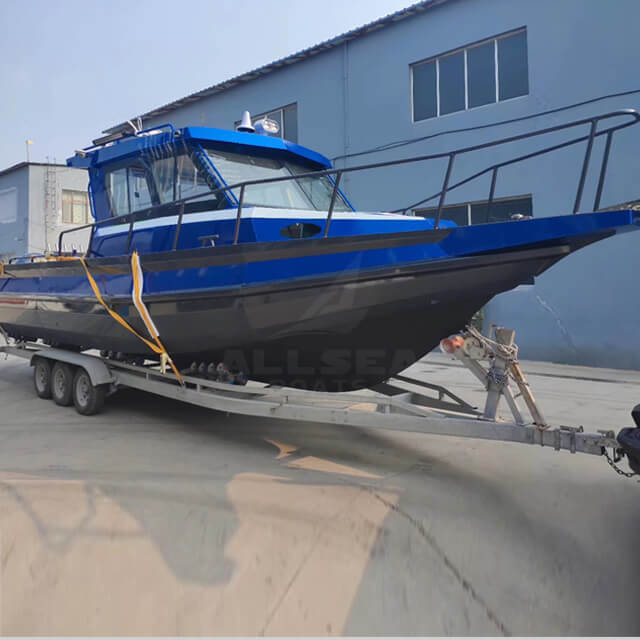 easycraft 9m قارب المقصورة